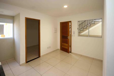 Apartamento para alugar com 2 quartos, 34m² em Chácara Califórnia, São Paulo