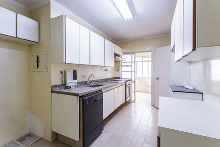 Cozinha de apartamento para alugar com 3 quartos, 130m² em Itaim Bibi, São Paulo