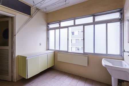Apartamento para alugar com 130m², 3 quartos e 1 vagaÁrea de Serviço