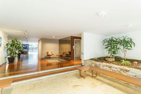 Apartamento para alugar com 130m², 3 quartos e 1 vagaHall social