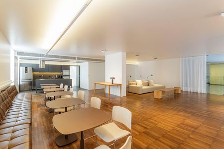 Apartamento para alugar com 130m², 3 quartos e 1 vagaÁrea comum - Salão de festas