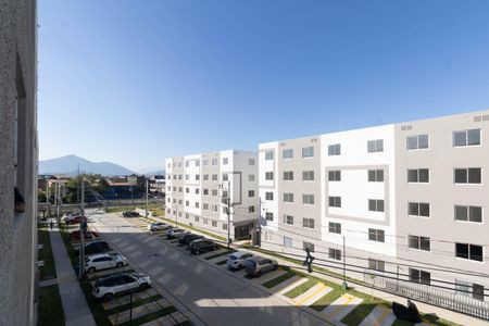 Vista do Quarto 1 de apartamento para alugar com 2 quartos, 43m² em Inhoaíba, Rio de Janeiro