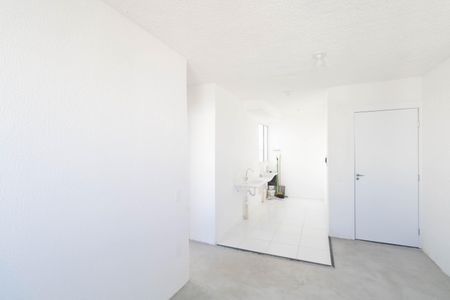 Sala de apartamento para alugar com 2 quartos, 43m² em Inhoaíba, Rio de Janeiro