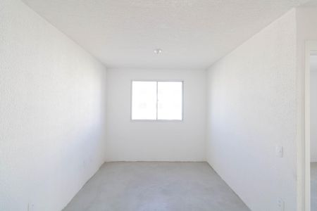Sala de apartamento para alugar com 2 quartos, 43m² em Inhoaíba, Rio de Janeiro