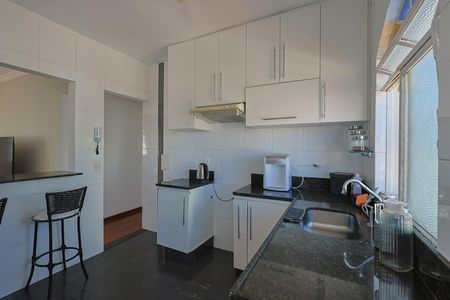 Apartamento à venda com 170m², 3 quartos e 1 vaga