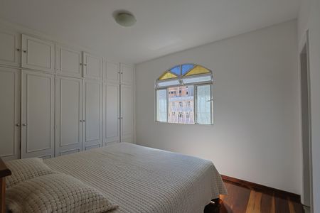 Apartamento à venda com 170m², 3 quartos e 1 vaga