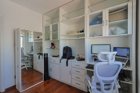 Apartamento à venda com 170m², 3 quartos e 1 vaga