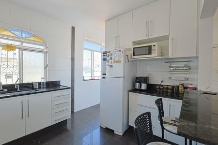 Apartamento à venda com 170m², 3 quartos e 1 vaga