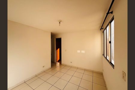 Sala de apartamento para alugar com 2 quartos, 44m² em Conceicao, Osasco