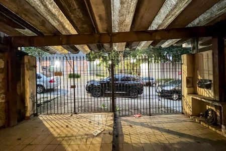 Garagem de casa à venda com 4 quartos, 115m² em Bosque da Saúde, São Paulo
