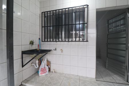 Área de Serviço de apartamento para alugar com 2 quartos, 174m² em Jardim Santo Alberto, Santo André
