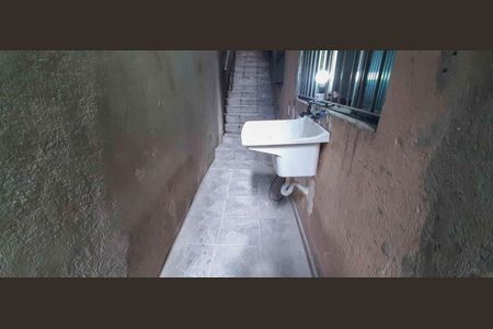 Área de Serviço de casa para alugar com 1 quarto, 74m² em Santa Maria, Osasco