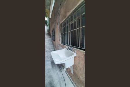 Área de Serviço de casa para alugar com 1 quarto, 74m² em Santa Maria, Osasco