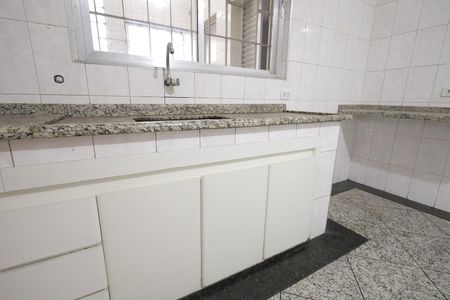 Casa para alugar com 200m², 2 quartos e 4 vagas Casa para alugar com 200m², 2 quartos e 4 vagasCozinha