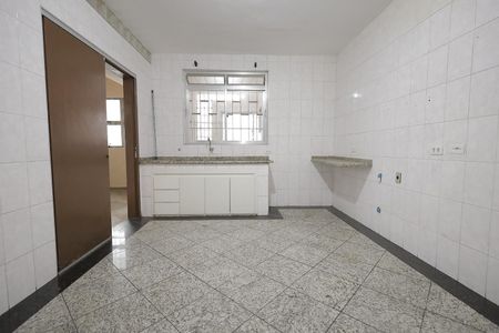 Casa para alugar com 200m², 2 quartos e 4 vagas Casa para alugar com 200m², 2 quartos e 4 vagasCozinha