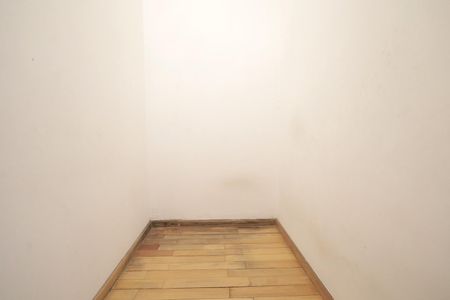 Casa para alugar com 200m², 2 quartos e 4 vagas Casa para alugar com 200m², 2 quartos e 4 vagasCloset