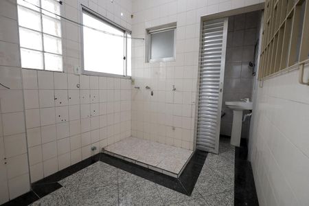 Casa para alugar com 200m², 2 quartos e 4 vagas Casa para alugar com 200m², 2 quartos e 4 vagasÁrea de Serviço