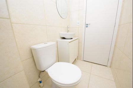 Apartamento para alugar com 45m², 2 quartos e 1 vaga Apartamento para alugar com 45m², 2 quartos e 1 vagaBanheiro