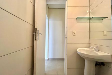 Banheiro de casa para alugar com 2 quartos, 50m² em Vila Santa Catarina, São Paulo