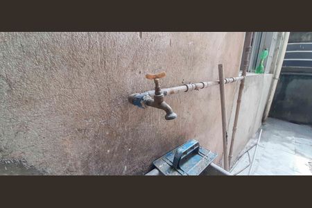 Área de serviço de casa para alugar com 2 quartos, 80m² em Santa Maria, Osasco