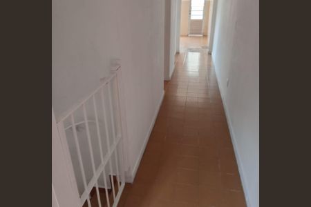 Corredor de casa à venda com 4 quartos, 200m² em Rio Pequeno, São Paulo
