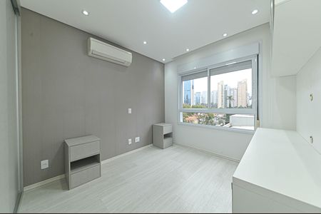 Apartamento à venda com 225m², 3 quartos e 4 vagas Apartamento à venda com 225m², 3 quartos e 4 vagasSuite 2