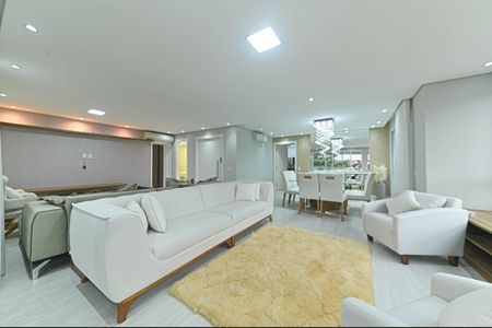 Apartamento à venda com 225m², 3 quartos e 4 vagas Apartamento à venda com 225m², 3 quartos e 4 vagasSala