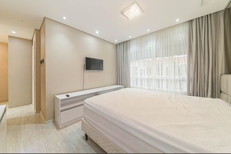 Apartamento à venda com 225m², 3 quartos e 4 vagas Apartamento à venda com 225m², 3 quartos e 4 vagasSuite 3