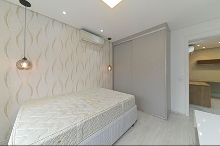 Apartamento à venda com 225m², 3 quartos e 4 vagas Apartamento à venda com 225m², 3 quartos e 4 vagasSuite 1