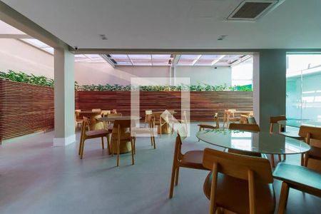 Apartamento à venda com 225m², 3 quartos e 4 vagas Apartamento à venda com 225m², 3 quartos e 4 vagasArea Comum