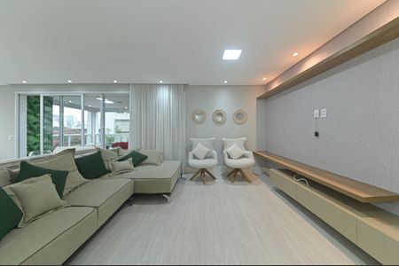 Apartamento à venda com 225m², 3 quartos e 4 vagas Apartamento à venda com 225m², 3 quartos e 4 vagasSala