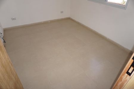 Quarto de apartamento para alugar com 1 quarto, 40m² em Jardim Castilho, Embu das Artes