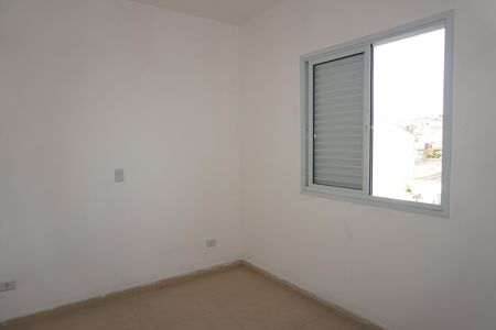Quarto de apartamento para alugar com 1 quarto, 40m² em Jardim Castilho, Embu das Artes