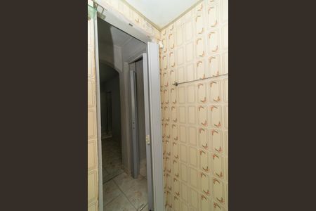 Banheiro de apartamento para alugar com 2 quartos, 52m² em Bangu, Rio de Janeiro