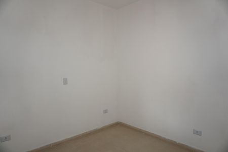 Quarto de apartamento para alugar com 1 quarto, 40m² em Jardim Castilho, Embu das Artes