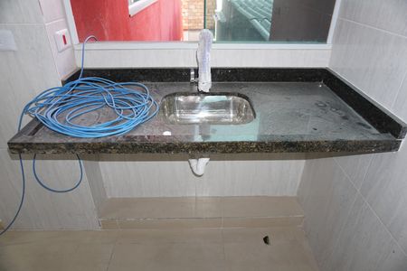 Sala/Cozinha de apartamento para alugar com 1 quarto, 40m² em Jardim Castilho, Embu das Artes