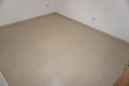 Quarto de apartamento para alugar com 1 quarto, 40m² em Jardim Castilho, Embu das Artes