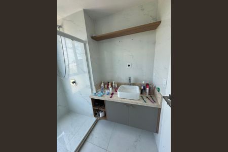 Casa de condomínio para alugar com 230m², 3 quartos e 2 vagas Casa de condomínio para alugar com 230m², 3 quartos e 2 vagasBanheiro
