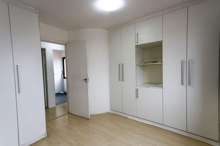 quarto de apartamento à venda com 1 quarto, 40m² em Vila Andrade, São Paulo
