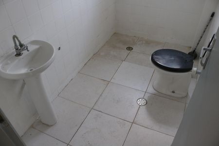 Banheiro de apartamento à venda com 2 quartos, 580m² em Barra Funda, São Paulo