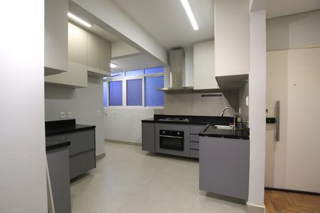 Apartamento para alugar com 2 quartos, 70m² em Aclimação, São Paulo