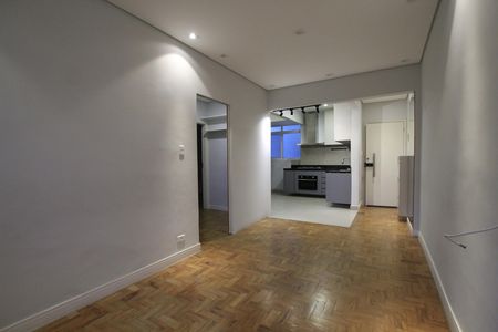 Apartamento para alugar com 2 quartos, 70m² em Aclimação, São Paulo