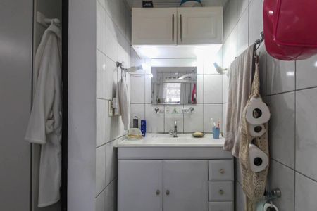 Banheiro da Suíte 1 de casa à venda com 2 quartos, 240m² em Vila Prudente, São Paulo