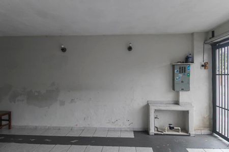 Garagem de casa à venda com 2 quartos, 240m² em Vila Prudente, São Paulo