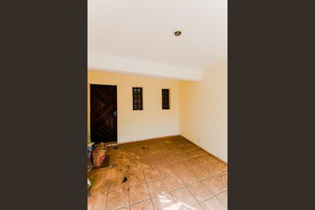 Garagem de casa para alugar com 2 quartos, 80m² em Jardim America, Guarulhos