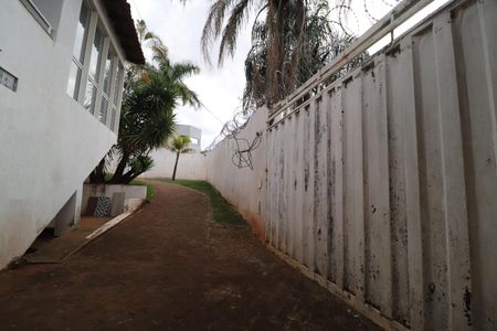 Casa para alugar com 250m², 3 quartos e 5 vagasCorredor