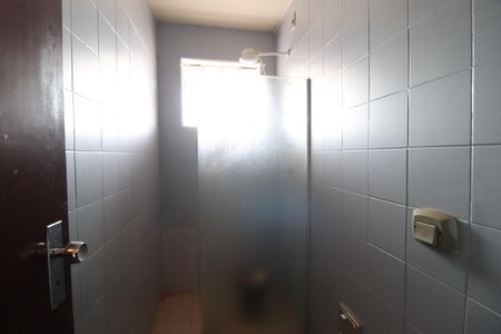 Casa para alugar com 250m², 3 quartos e 5 vagasBanheiro Social