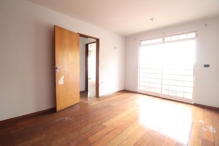 Casa para alugar com 250m², 3 quartos e 5 vagasQuarto 2 - Suíte