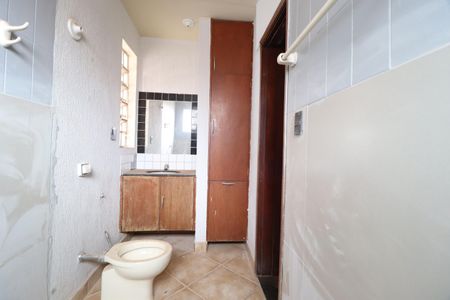 Casa para alugar com 250m², 3 quartos e 5 vagasBanheiro do Quarto 2