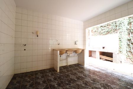 Casa para alugar com 300m², 3 quartos e 6 vagasÁrea de Serviço